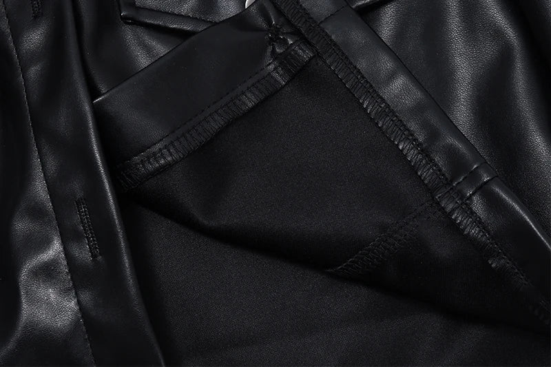 Short leather jacket