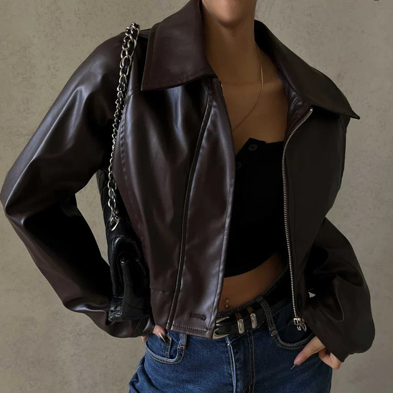 Short leather jacket