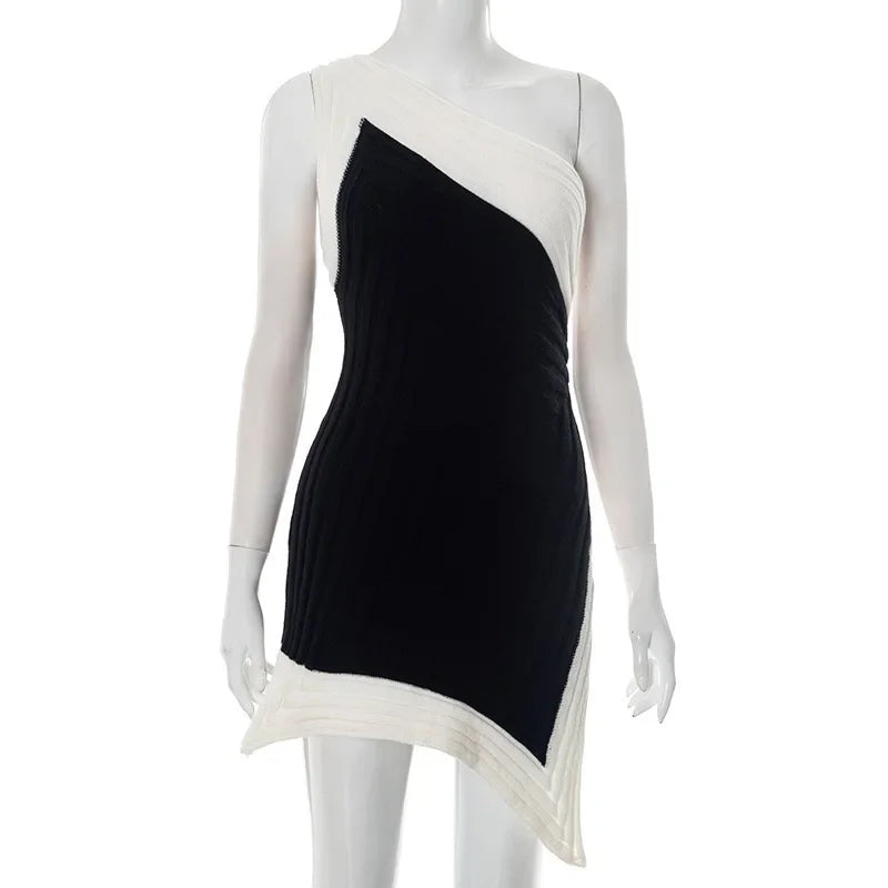 Vestido curto feminino