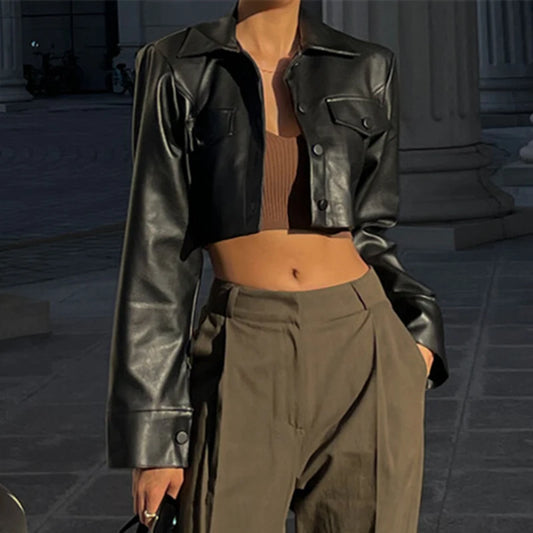 Short leather jacket